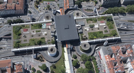Le centre d’échanges Lyon-Perrache est fourni en totalité par une électricité certifiée d’origine renouvelable (Photo T.Fournier)